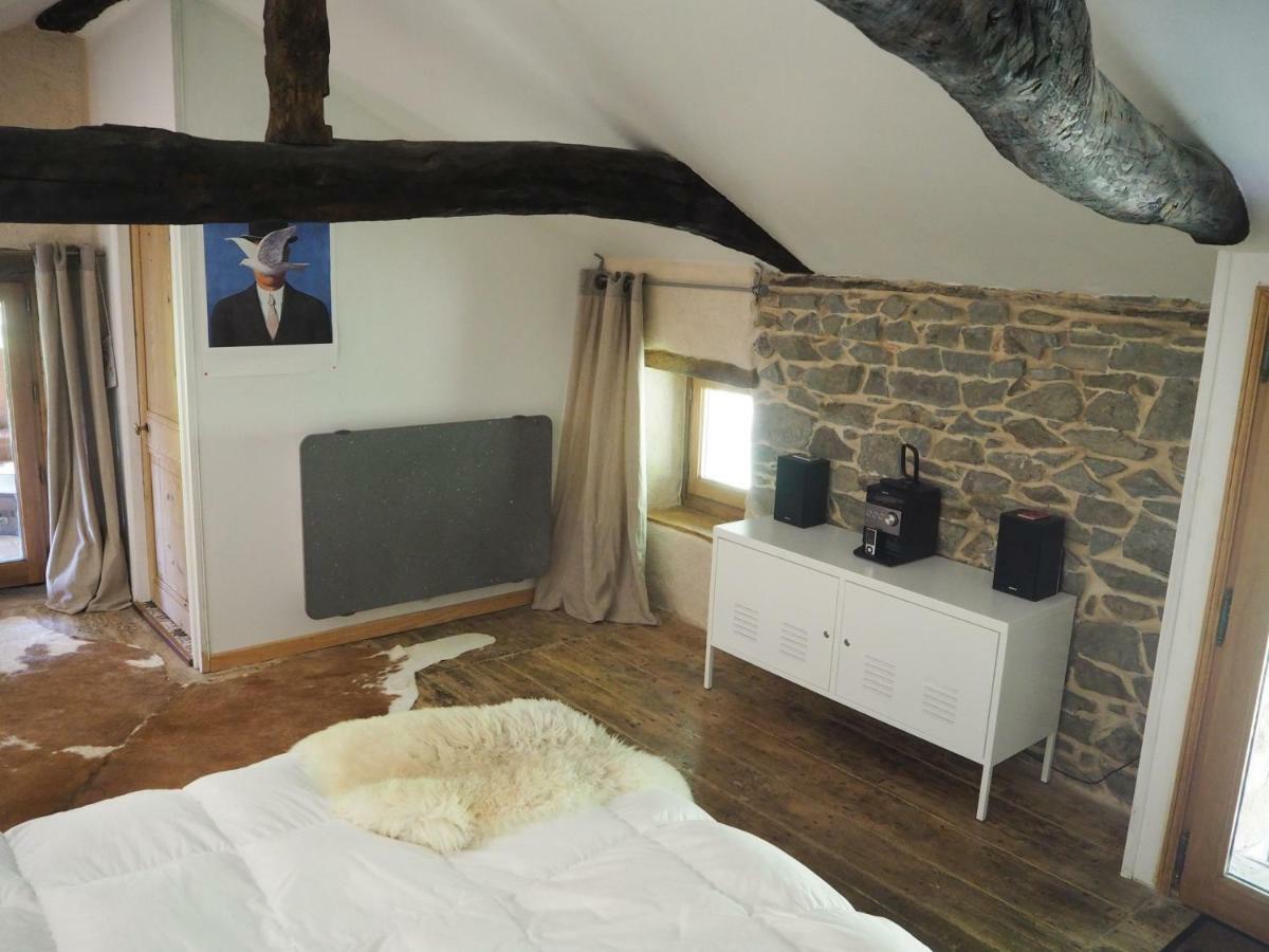 Le Chatel En Beaujolais Valsonne エクステリア 写真