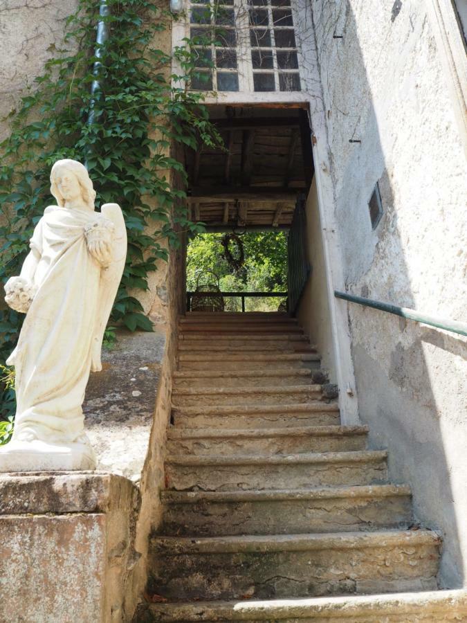 Le Chatel En Beaujolais Valsonne エクステリア 写真